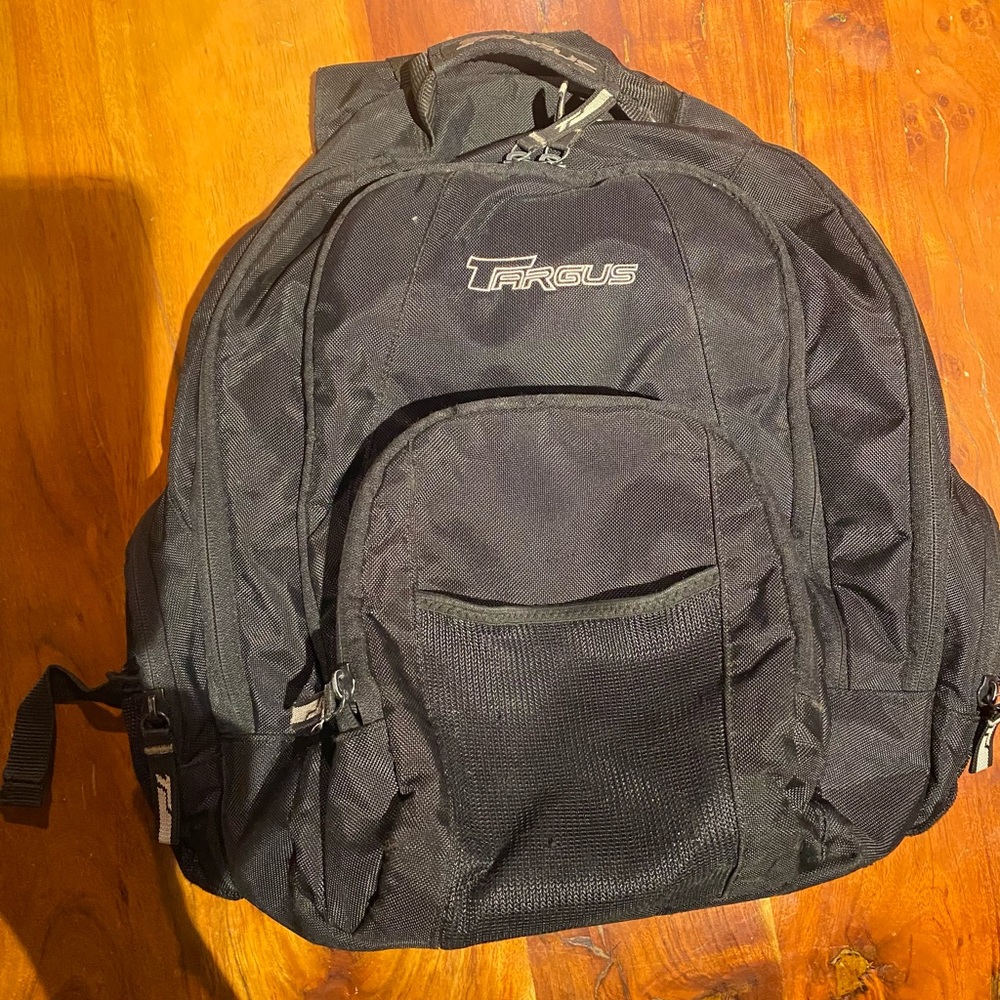 Targus Groove 16”‎ laptop Black Backpack SUPER DELUXE CVR600